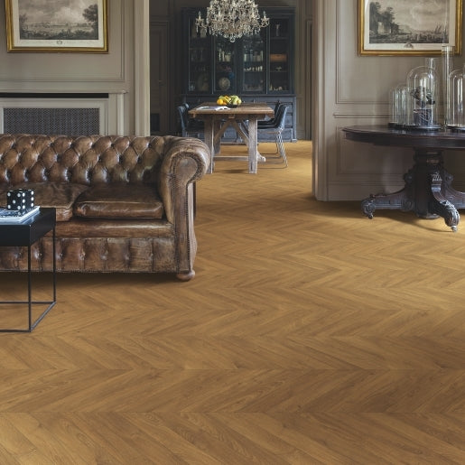 QuickStep Impressive Patterns Chevron Oak Brown IPA4162