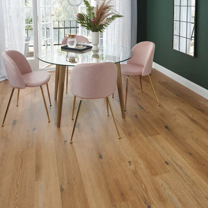 Knight Tile Traditional Character Oak KP146