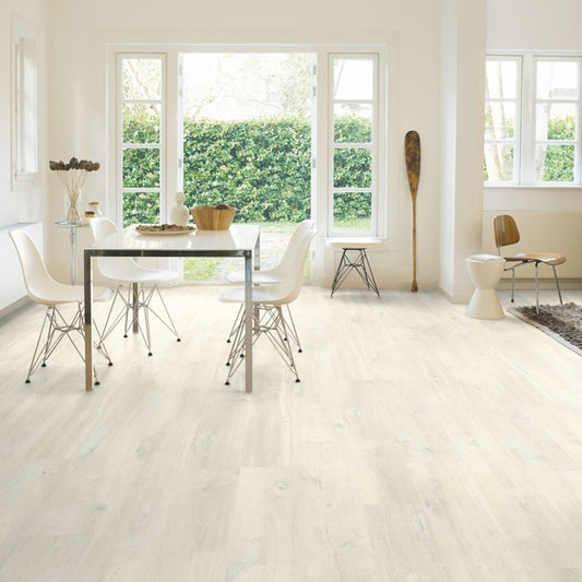 QuickStep Creo Charlotte Oak White