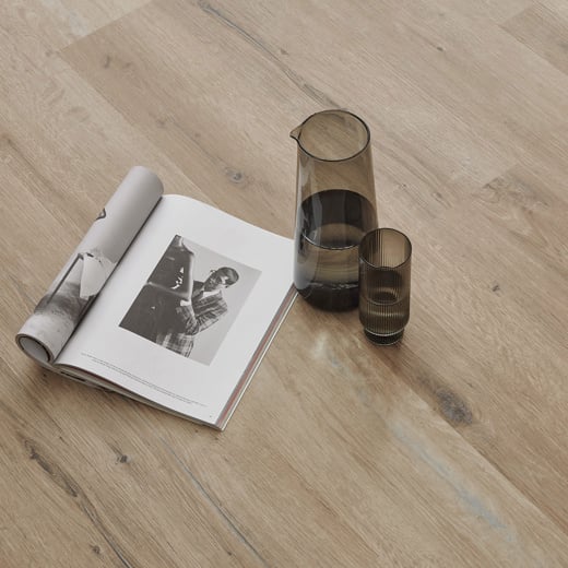 Knight Tile Washed Character Oak KP144